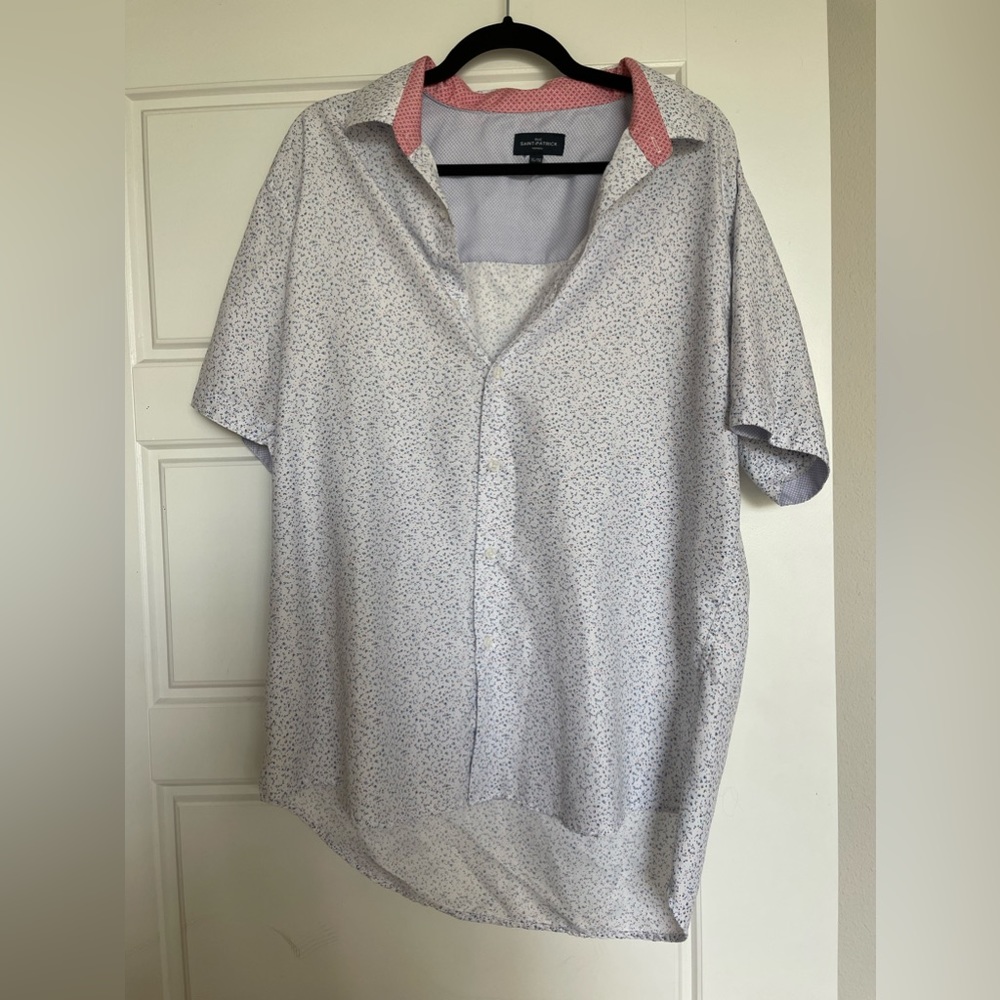 XL printed short sleeve dress shirt